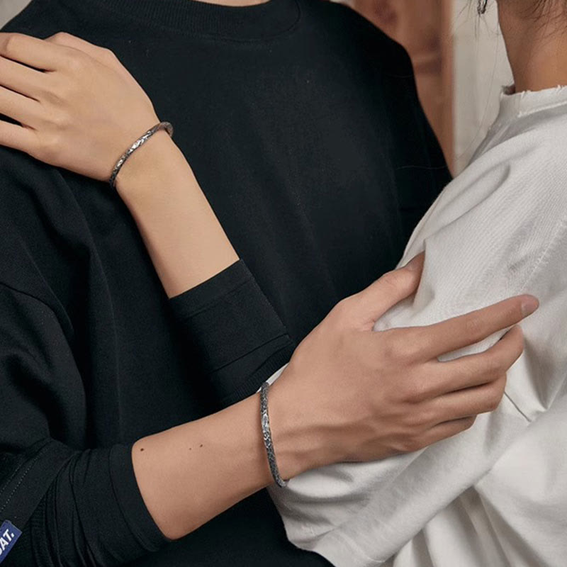 WorldNordisches Hammermuster-Armband
