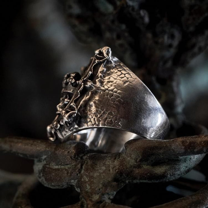 WorldNordischer Kaiser-Totenkopfring mit Krone