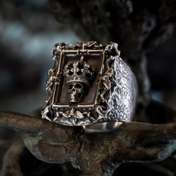 WorldNordischer Kaiser-Totenkopfring mit Krone