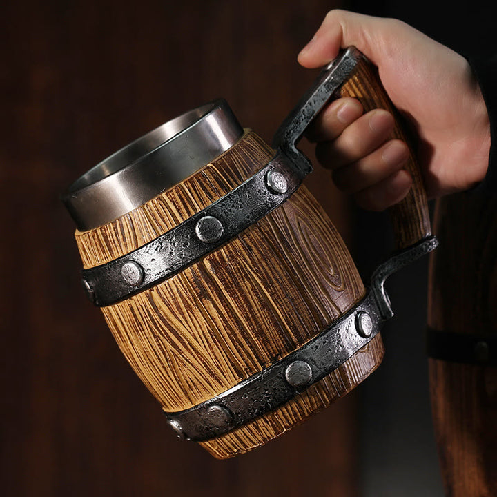 WorldNorse Bierkrug aus Kunstharz und Holz