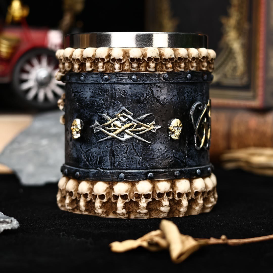 WorldNorse – Tasse mit gruseliger Skelettklaue