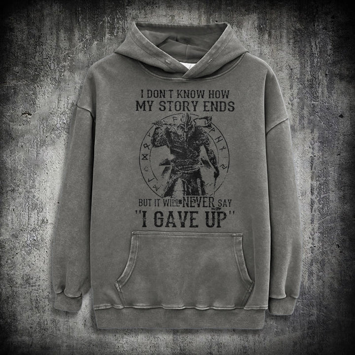 WorldNorse – Gewaschener Kapuzenpullover „It Will Never Say ''I Gave Up'' - Grau - 3XL - image 12