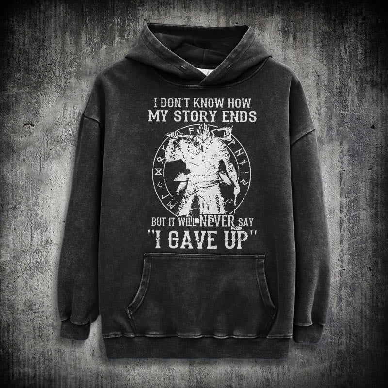 WorldNorse – Gewaschener Kapuzenpullover „It Will Never Say ''I Gave Up'' - Schwarz - 3XL - image 1