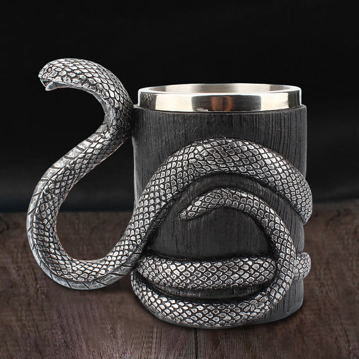 WorldNorse Tasse mit aufgerollter Schlange