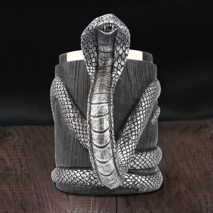 WorldNorse Tasse mit aufgerollter Schlange