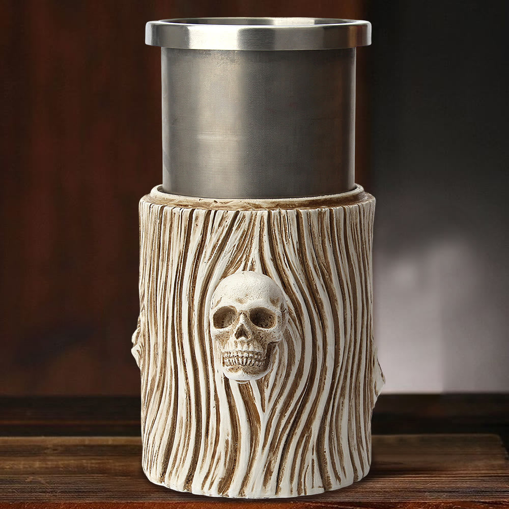 Tasse mit nordischem Baumschädel-Griff