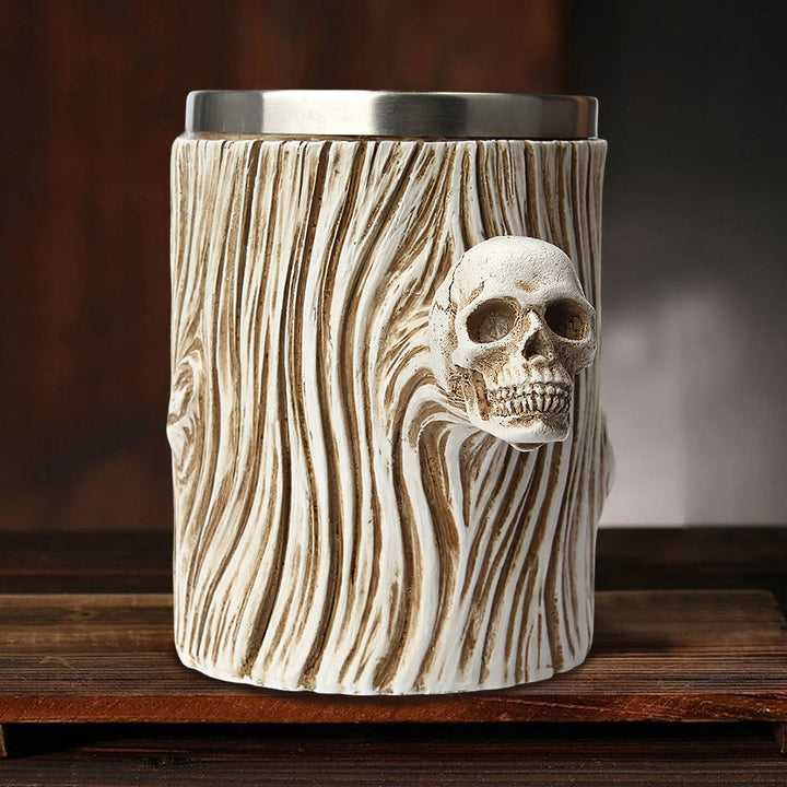Tasse mit nordischem Baumschädel-Griff