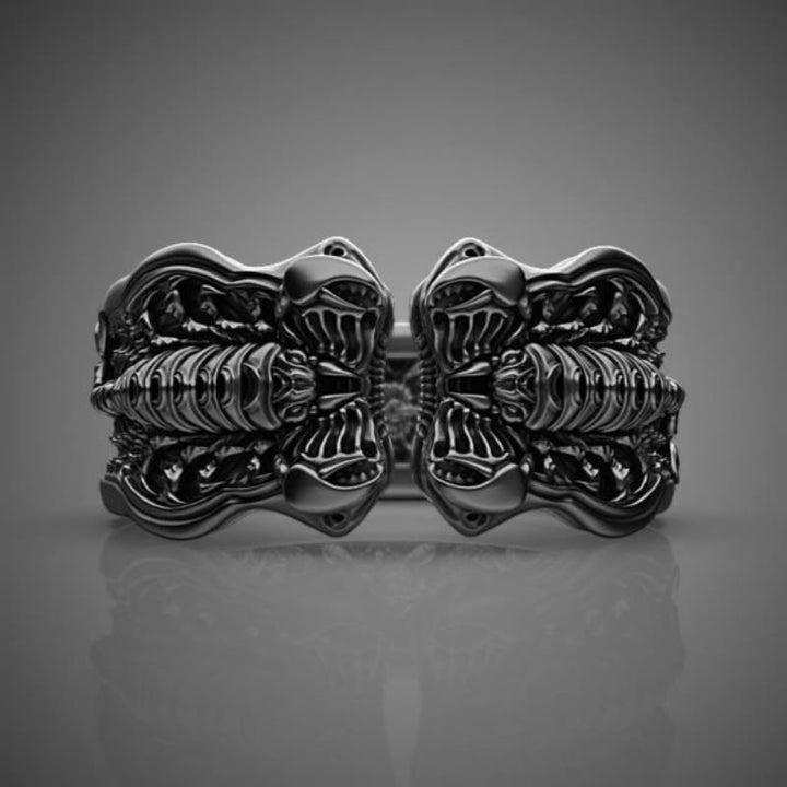 WorldNorse Creative Offener Ring mit schwarzem Skorpion