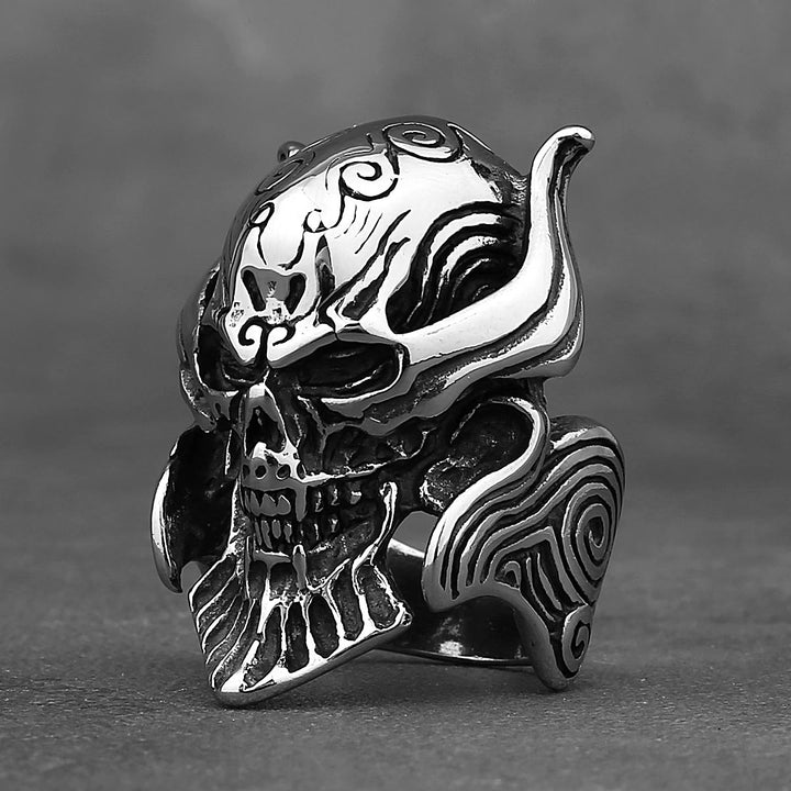 WorldNorse Geisterkopf Edelstein Auge Totenkopf Fangs Ring