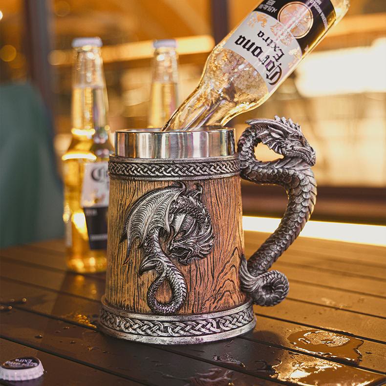 WorldNordischer mythischer Drache Tasse