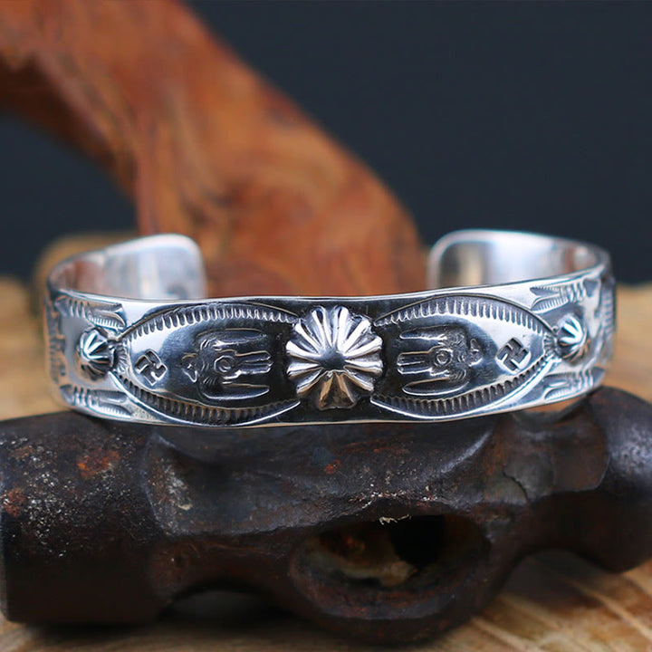 WorldNorse handgefertigtes Armband aus 925er Silber mit gestempeltem Stammesmotiv - 20 cm - image 0