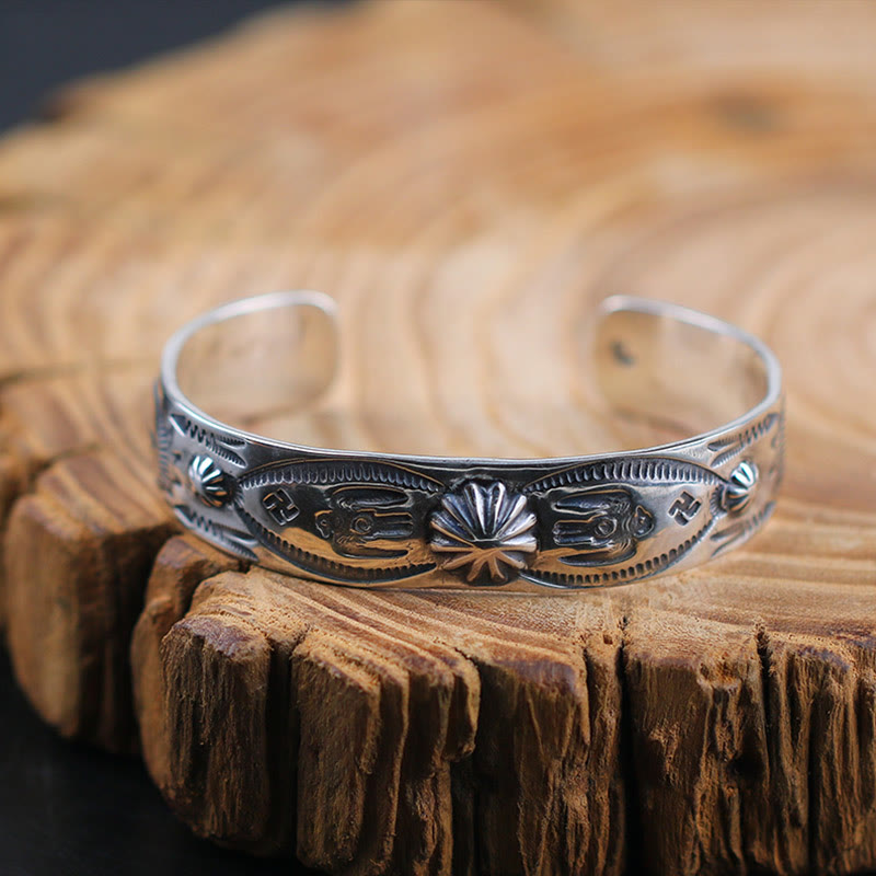 WorldNorse handgefertigtes Armband aus 925er Silber mit gestempeltem Stammesmotiv - image 3