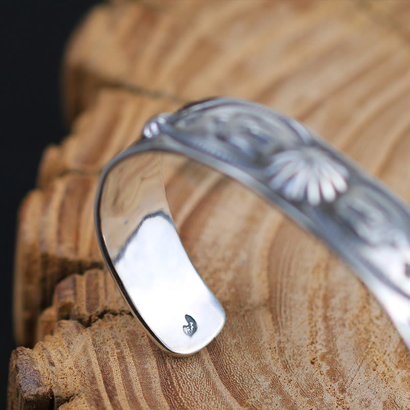 WorldNorse handgefertigtes Armband aus 925er Silber mit gestempeltem Stammesmotiv - image 5