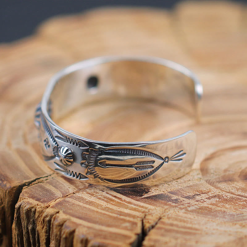 WorldNorse handgefertigtes Armband aus 925er Silber mit gestempeltem Stammesmotiv - image 6
