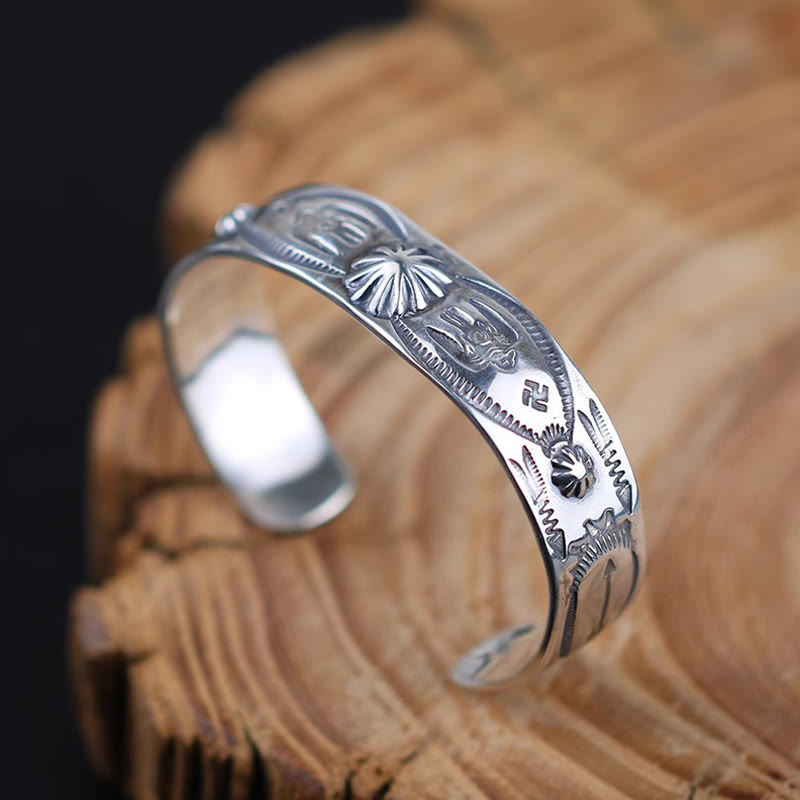 WorldNorse handgefertigtes Armband aus 925er Silber mit gestempeltem Stammesmotiv - image 4