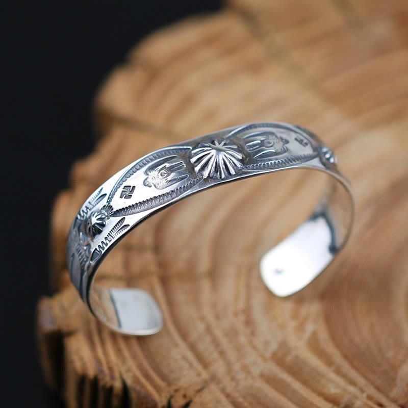 WorldNorse handgefertigtes Armband aus 925er Silber mit gestempeltem Stammesmotiv - image 8