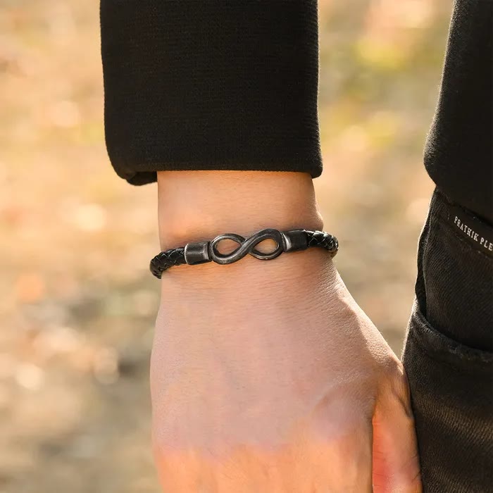 WorldNorse Infinity Geflochtenes Lederarmband im Vintage-Stil