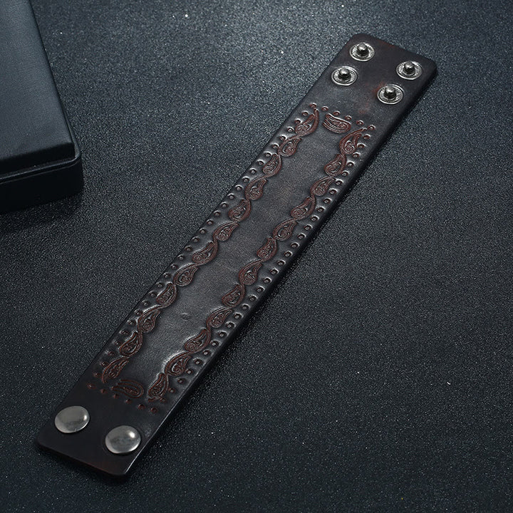 WorldNorse Armreif aus echtem Leder mit nordischem Totem