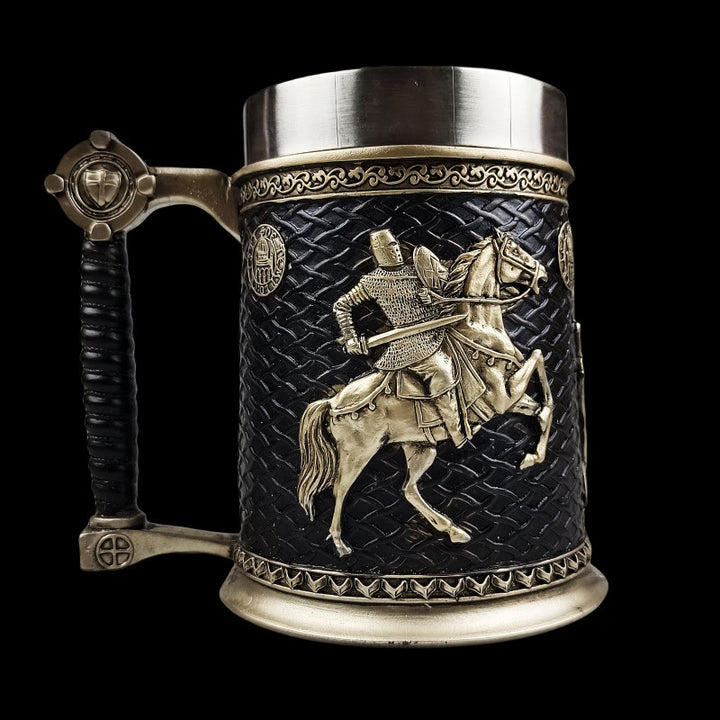 WorldNorse Mittelalterlicher Bierkrug mit Wikinger-Krieger