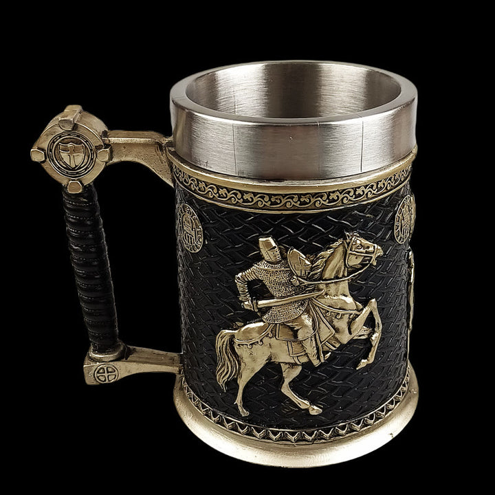 WorldNorse Mittelalterlicher Bierkrug mit Wikinger-Krieger