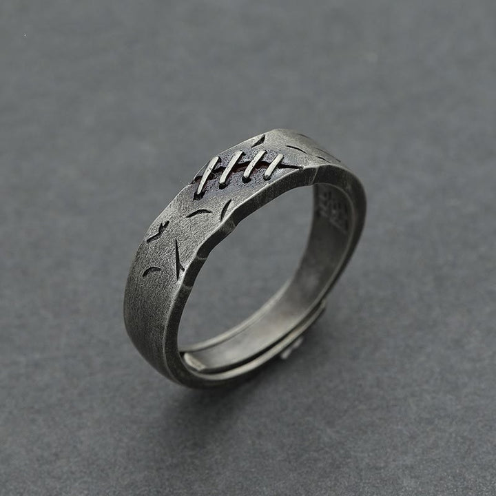 WeltNordischer Ring mit Narbenstichen