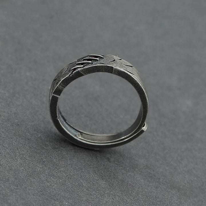 WeltNordischer Ring mit Narbenstichen