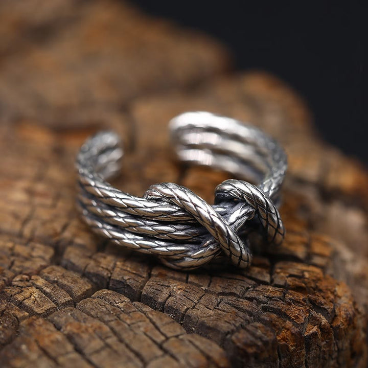WorldNorse – Ring mit gedrehtem Seilknoten