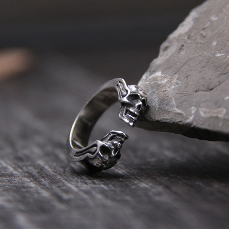 WorldNorse Punk Doppel-Totenkopf-offener Ring