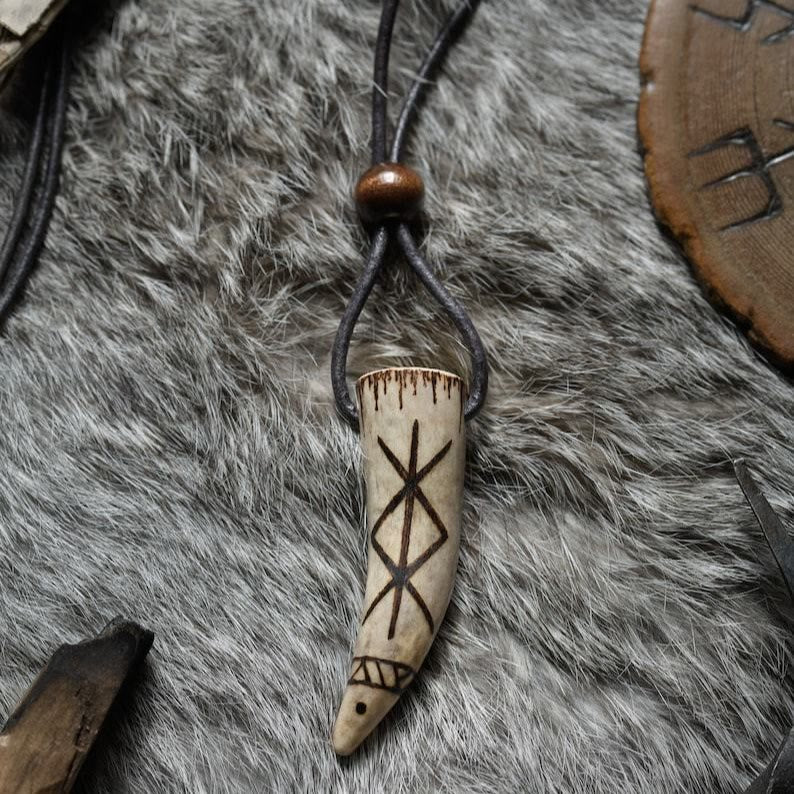 WorldNorse Viking Schutz BindRune Geweih Anhänger - Geweih Anhänger - image 0