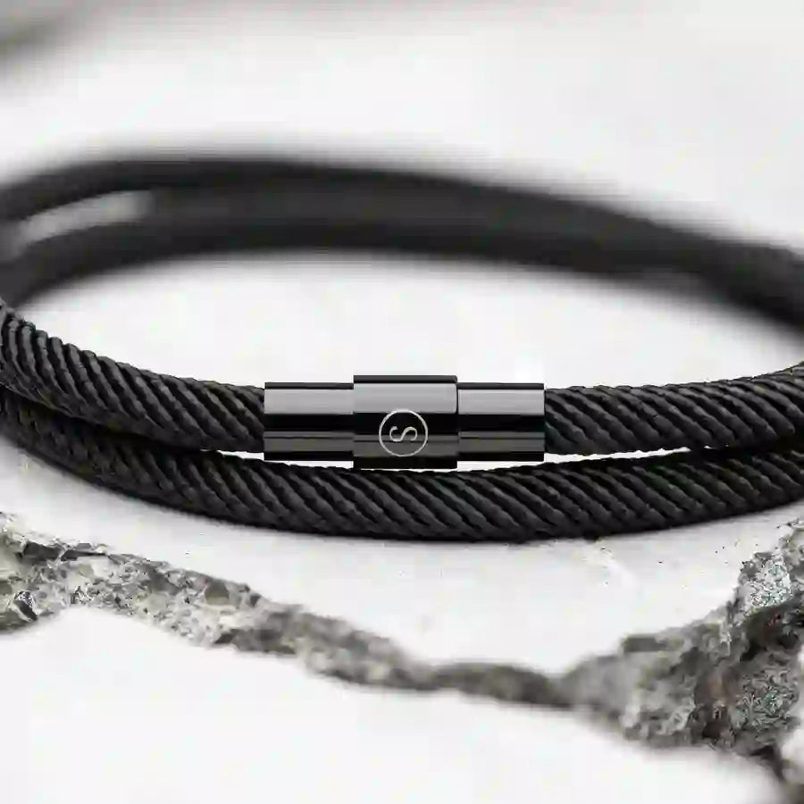 WorldNorse Minimalistisches geflochtenes Armband aus Edelstahl mit Magnetverschluss - image 5