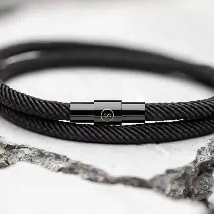 WorldNorse Minimalistisches geflochtenes Armband aus Edelstahl mit Magnetverschluss - image 5