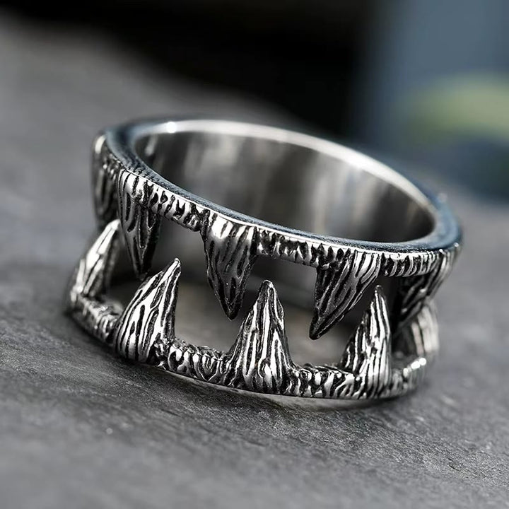 WorldNorse Monster Teeth Titanstahl Punk Ring