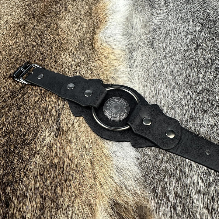 WorldNorse Retro-Armreif aus Leder mit Wikinger-Runen - image 9