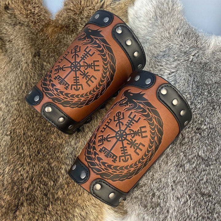WorldNorse Jormungandr Armschienen mit geprägtem Kompass