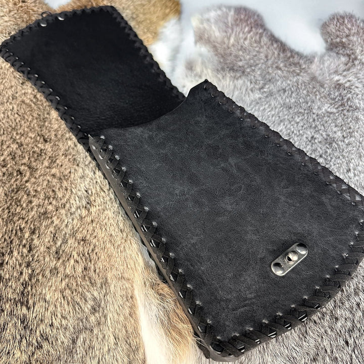 WorldNorse Mittelalterliche Gürteltasche mit nordischem Drachen und Yggdrasil -Prägung