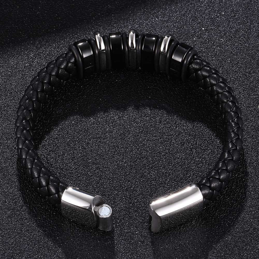 WorldNorse Punk Spiral-Lederarmband - image 3