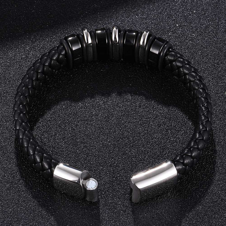 WorldNorse Punk Spiral-Lederarmband - image 3