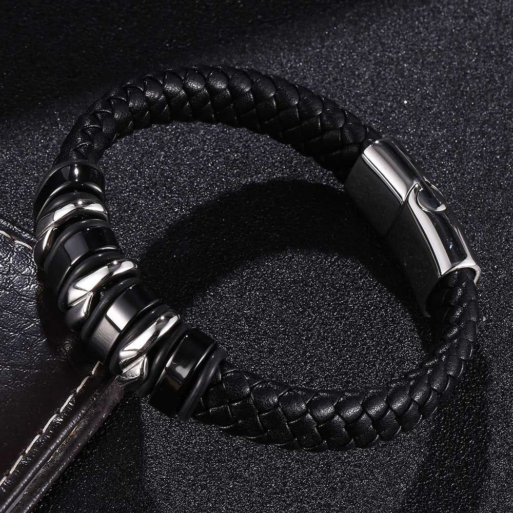 WorldNorse Punk Spiral-Lederarmband - image 1