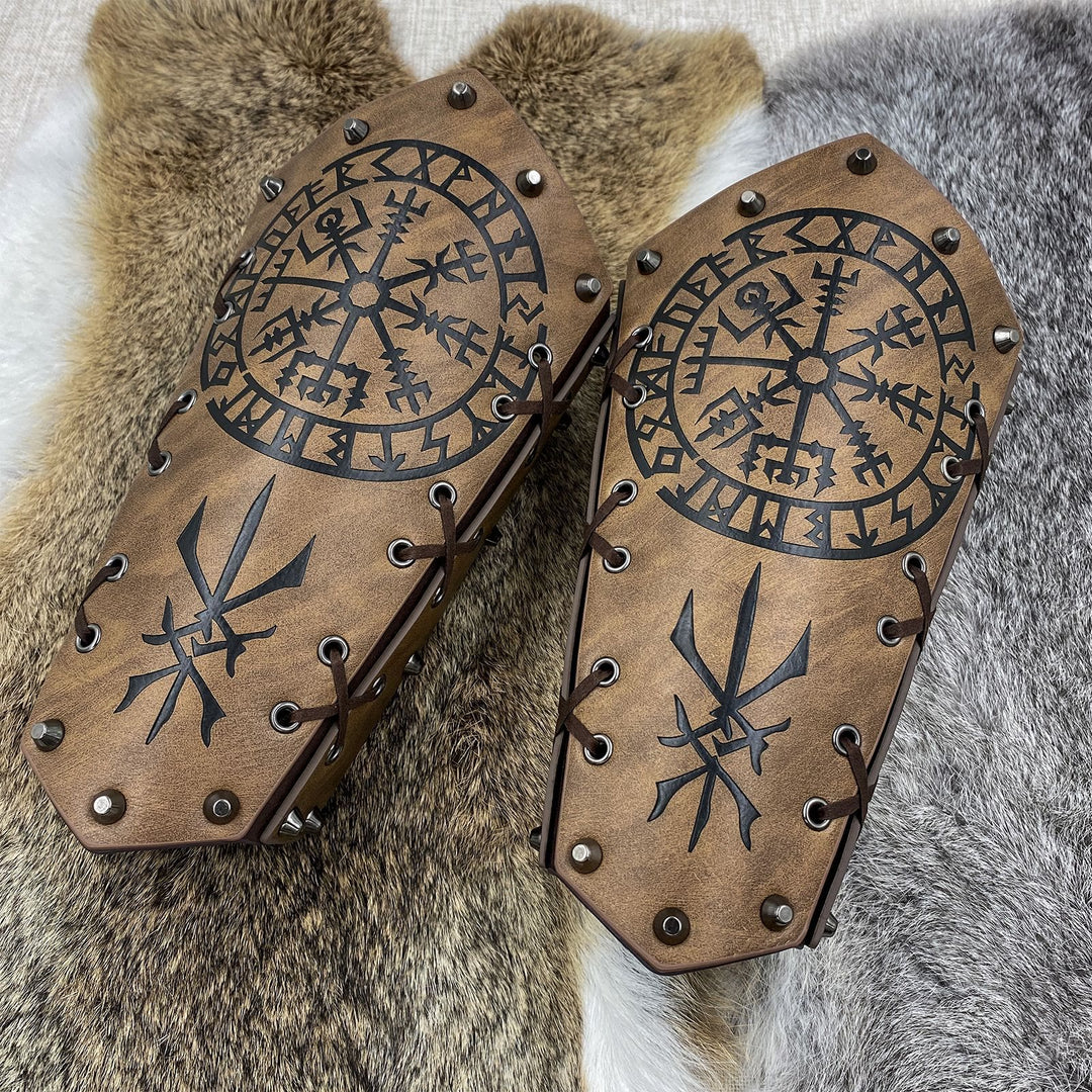 WorldNorse Armschienen mit Schnürung, Wikinger-Krieger, Eimer-Spikes - Vegvisir - Braun - image 18
