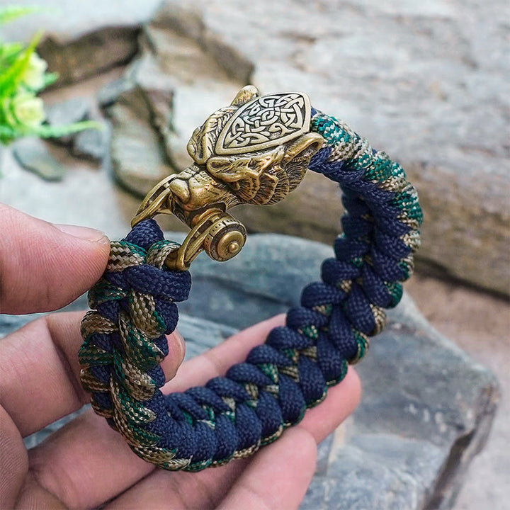 WorldNorse Wikinger-Armband mit Leopardenschild und Paracord-Flechtmotiv - image 4