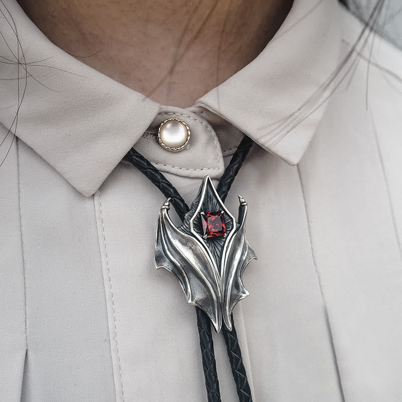 WorldNorse Bolotie-Halskette mit gotischem Flügel aus 925er Sterlingsilber - image 1