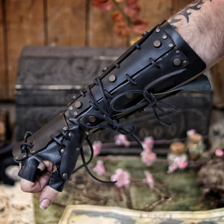 WorldNorse Rivets Armschienen mit Fingerbedeckung und Schnürung - image 4