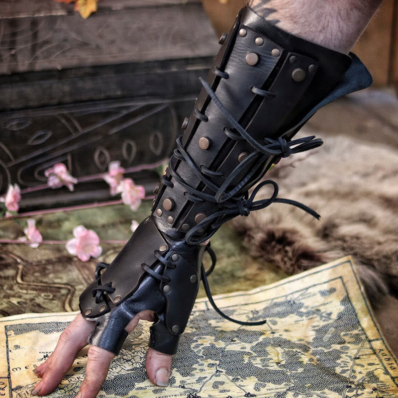 WorldNorse Rivets Armschienen mit Fingerbedeckung und Schnürung - Schwarz - image 3