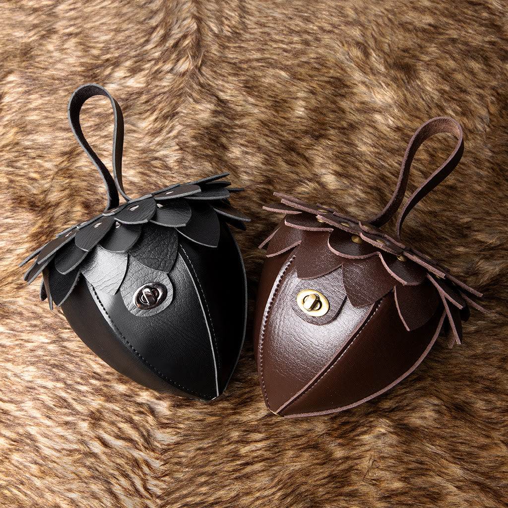 WorldNorse Künstlerische, mit Blütenblättern verzierte Ledertasche in Eichelform - image 5