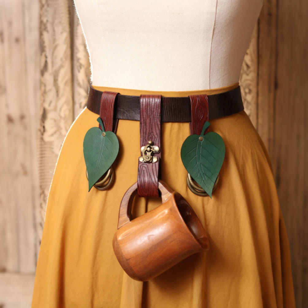 WorldNorse Rustikale Ledertasche und Gürtel mit Blattdekor - Gürtel + Schlüsselanhänger + 2 grüne Clips - image 4
