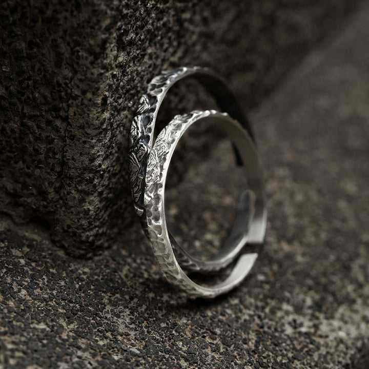 WorldNorse Handgefertigtes Armband aus 999 Silber mit mittelalterlicher Berggravur - image 2