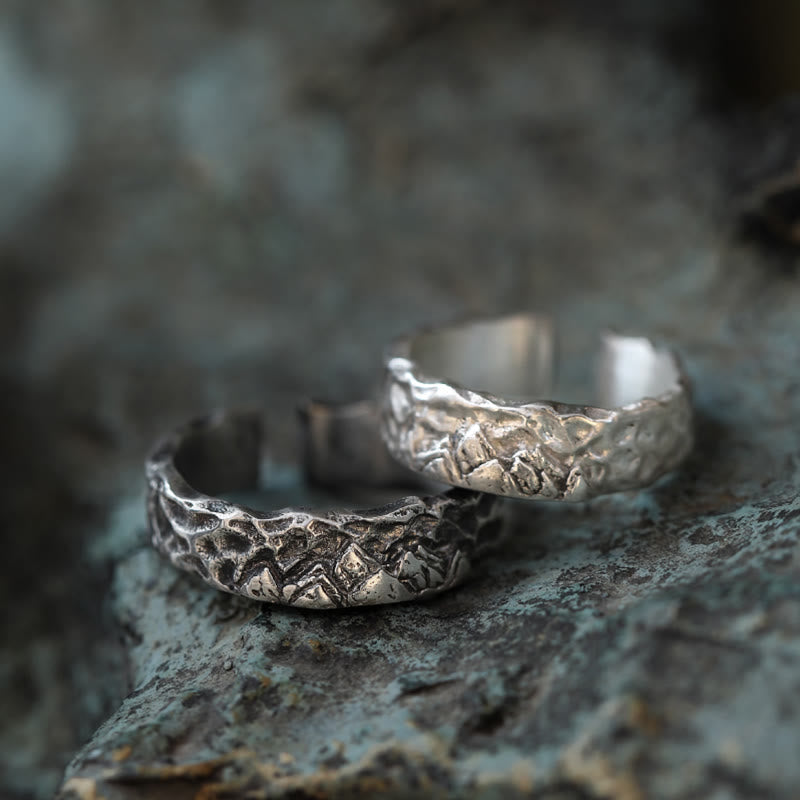 WorldNorse Handgefertigtes 999 Silber Handgefertigter Ring mit robuster Oberfläche - image 0