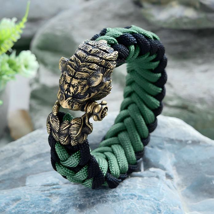 WorldNorse Wikinger-Armband mit Tigerkopf und Paracord-Flechtmotiv - Grün & Schwarz - Innenumfang: 24 cm (Gesamtlänge 28 cm) - image 12