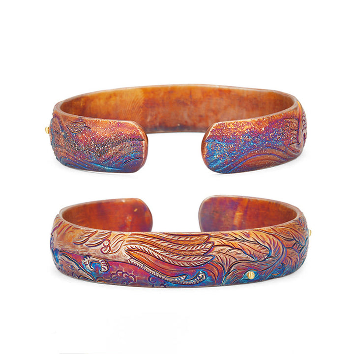 WorldNorse Handgefertigtes Armband mit gravierter Feder aus 999 Gold - image 2