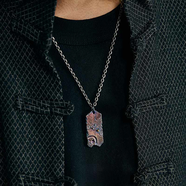 WorldNorse Handgefertigtes Halskette mit Gravur „Himmlischer Planet“ aus 999er Silber - image 1